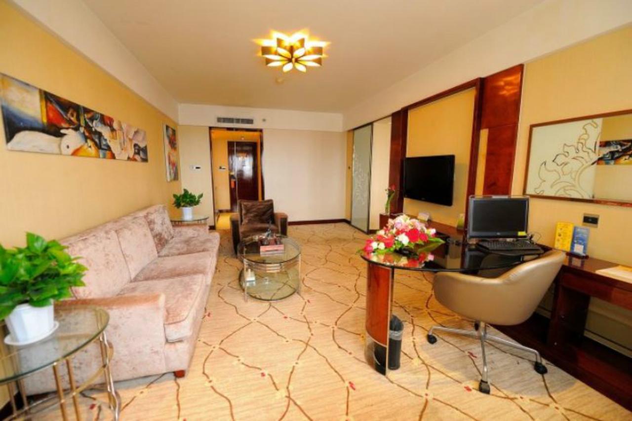 Inzone Garland Hotel Цзинань Экстерьер фото